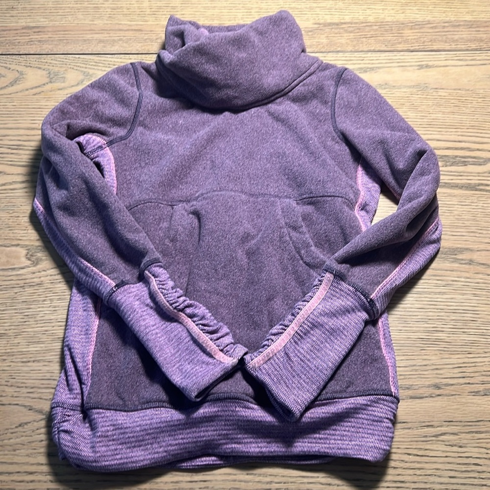 Ivivva Long Sleeve fleece